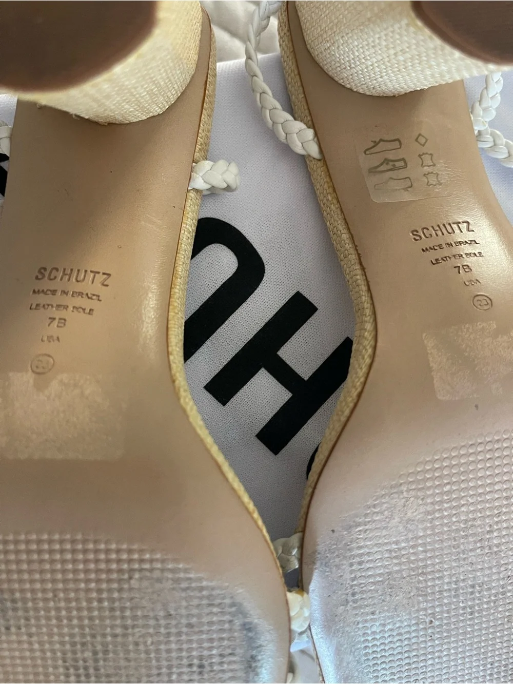 SCHUTZ chic sandals